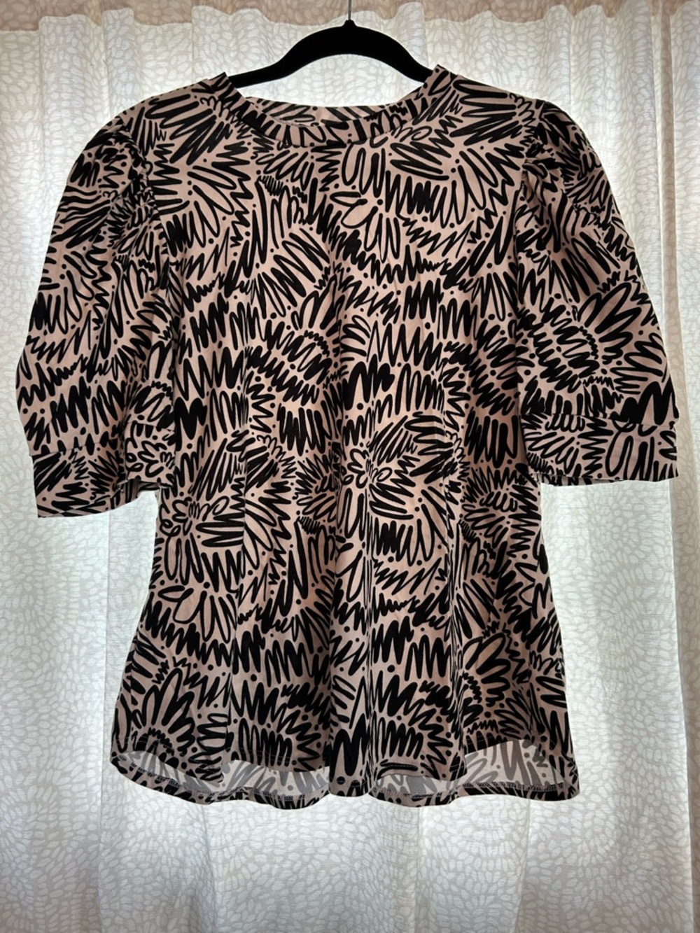 Nooworks Black and White Scribble-Print Puff Sleeve Top